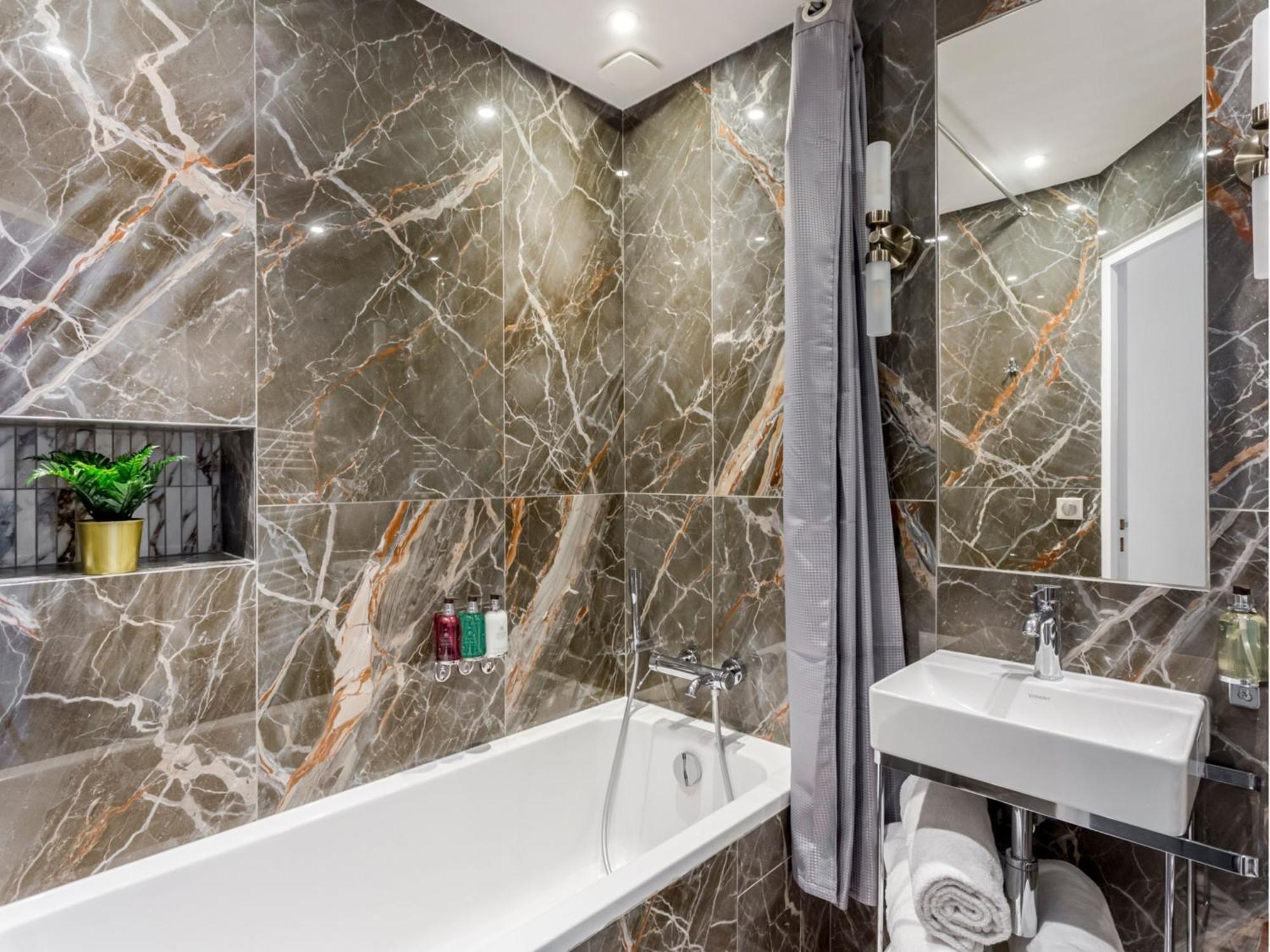 Merveil - Luxury Suite - Marais - Antoine II Paris Exterior photo
